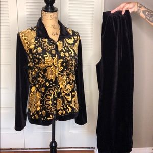 Coldwater Creek Polyester Set